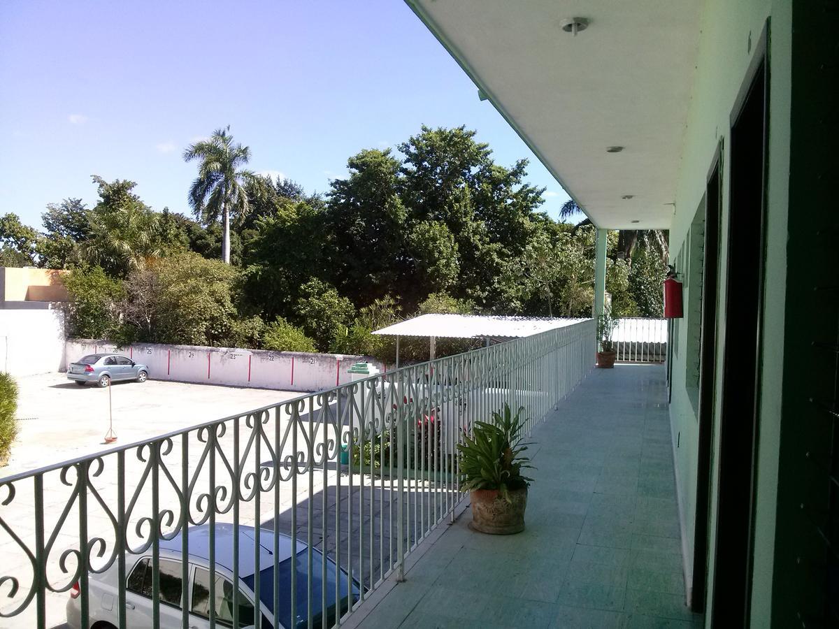 Paris Hotel Merida Ngoại thất bức ảnh